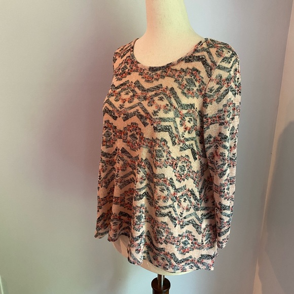 Almost Famous Womens size small pink knit lace back top - Picture 3 of 6